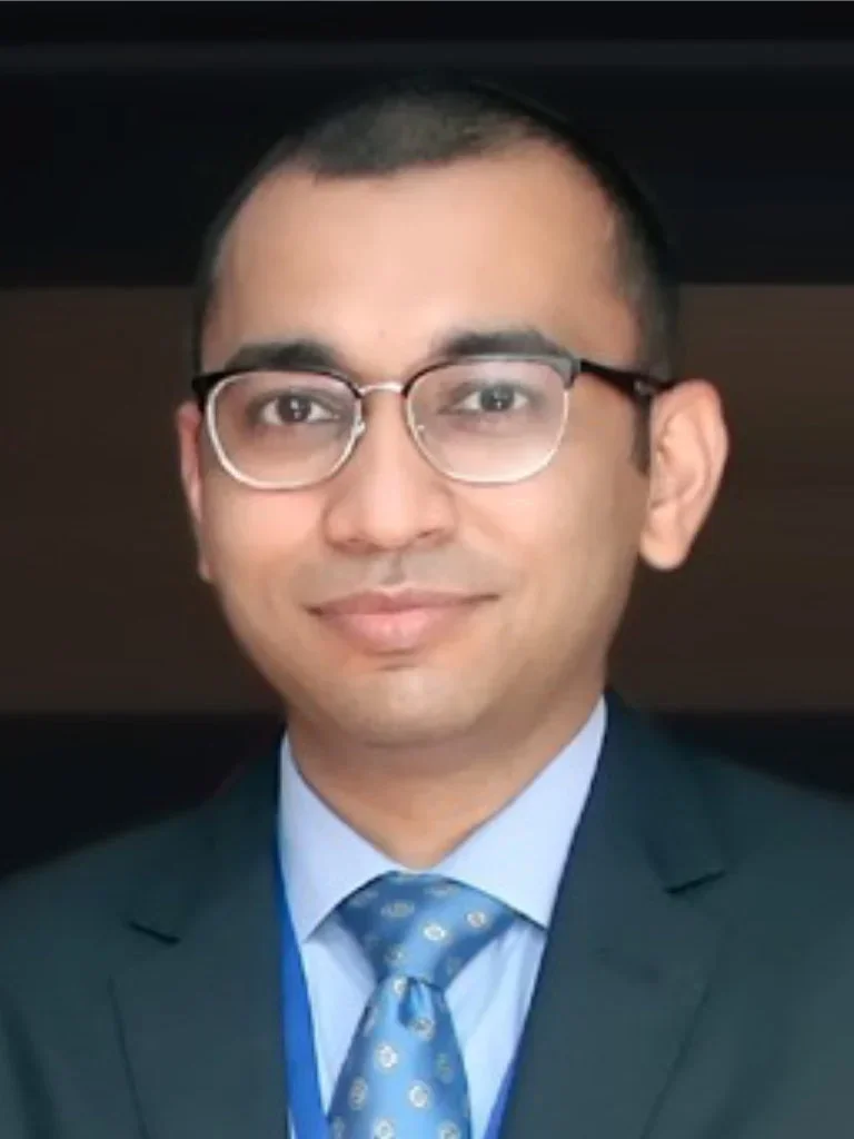 Dr Akshay Anand